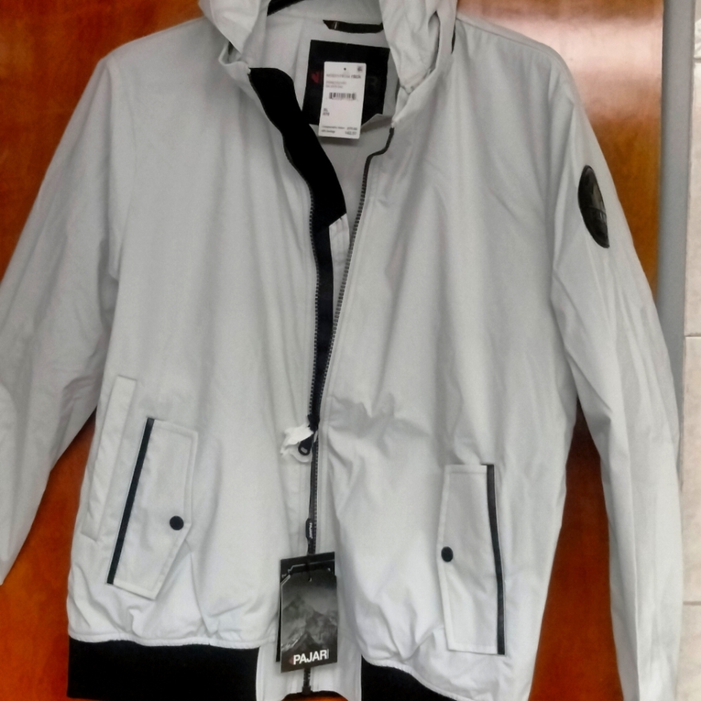 - PAJAR Halcyon Hooded Mens Rain Jacket XL. New. Design in Canada.New w/Tags.
